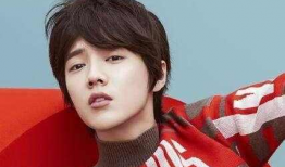 吃瓜娱乐明星蔡徐坤,从偶像到流量王，吃瓜娱乐界的璀璨明星