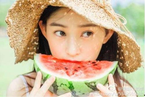 糖豆豆娱乐圈吃瓜合集,揭秘明星幕后故事，吃瓜合集大放送