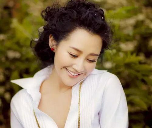 娱乐圈吃瓜君许晴是谁啊,揭秘许晴的传奇人生